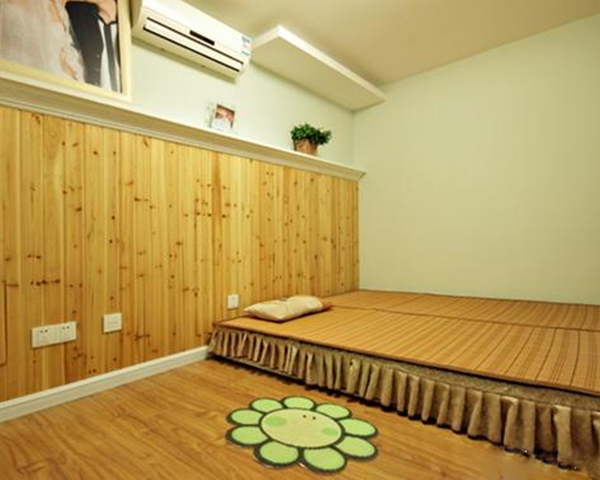 日式loft实木卧室图片